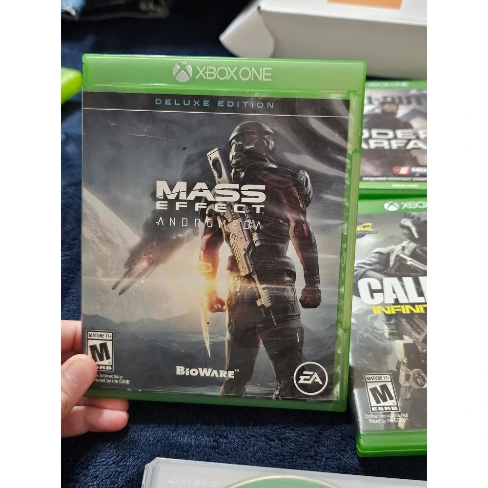 Xbox One Game Lot Call of Duty Modern Warfare Cold War Mass Effect Watch Dogs 2